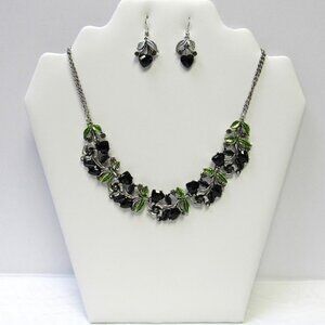 Silver Plated Black Stone Flower Floral Necklace Earrings Jewelry Set